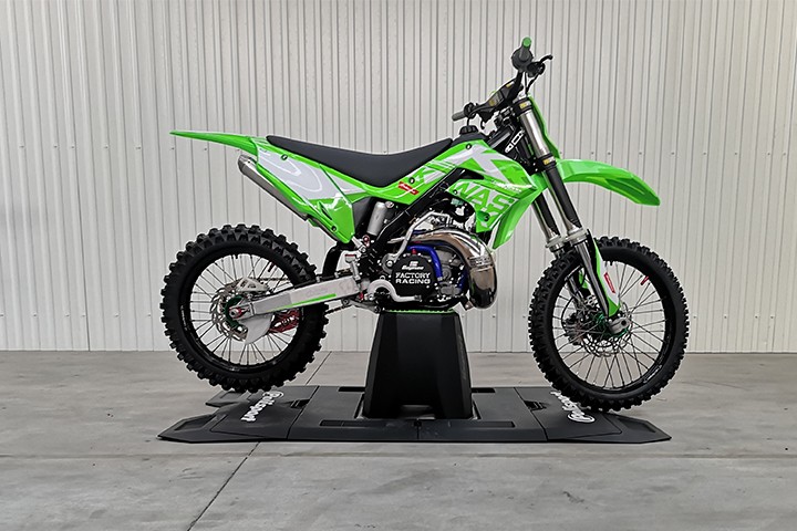 Owners of the KX125/250, from 2003 to 2008, will be able to renew, revive a...